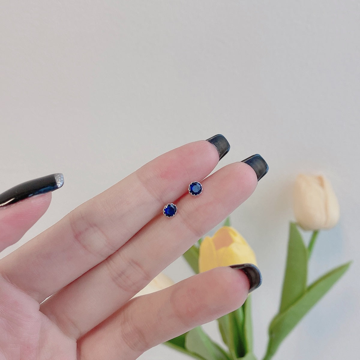 Round Stud Earrings