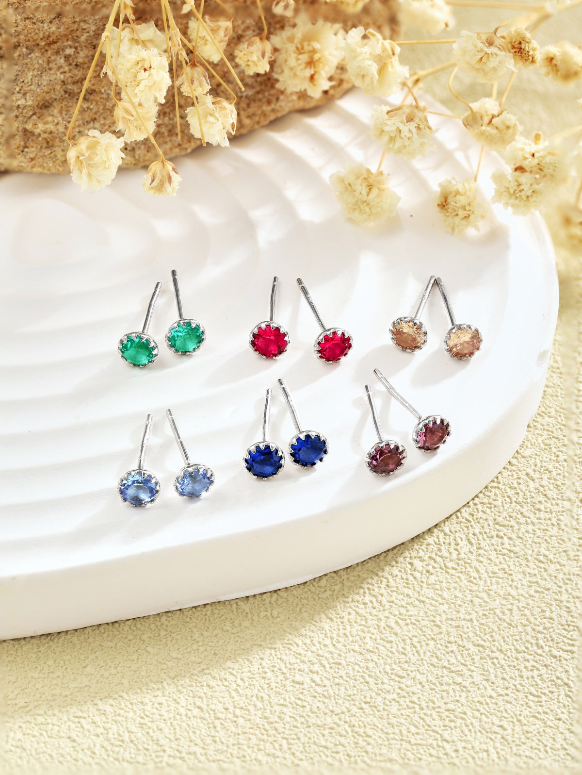 Round Stud Earrings